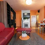 Zentrales Apartment In U-Bahn Naehe & Hauptbahnhof
